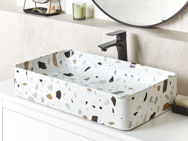 Pesuallas valkoinen keraaminen 51 x 34 x 11 cm terrazzo-kuvio suorakulmio tulpalla moderni retro tyyli