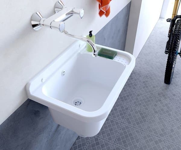 Negrari - 2051BAM - Väggmonterad hartsvask, resistent mot vanliga syror, för utomhusbruk, L 59 x D 34 x h 21 cm, vit