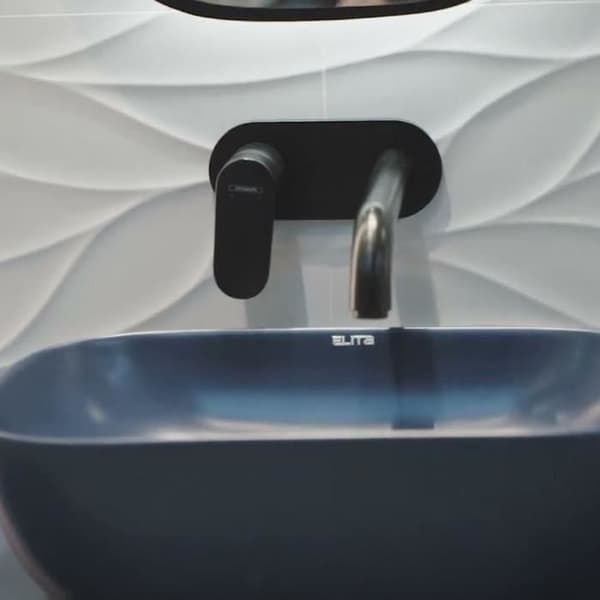Vernis Blend inbyggd väggmonterad diskbänksblandare - HANSGROHE - Krom - 20,4 cm pip - EcoSmart - Grå