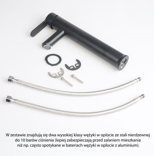 Modern svart enarmsblandare för badrum med kromdetaljer, vattenbesparande design