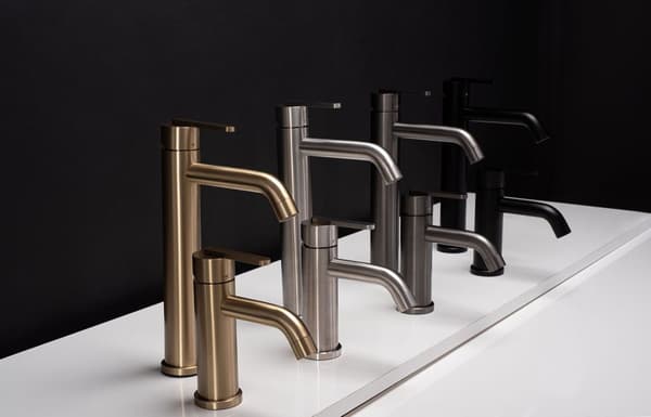 BLANDINGSBATTERI TIL BADEVÆRELSE REA ONTARIO JS-11801GG LOW TITANIUM