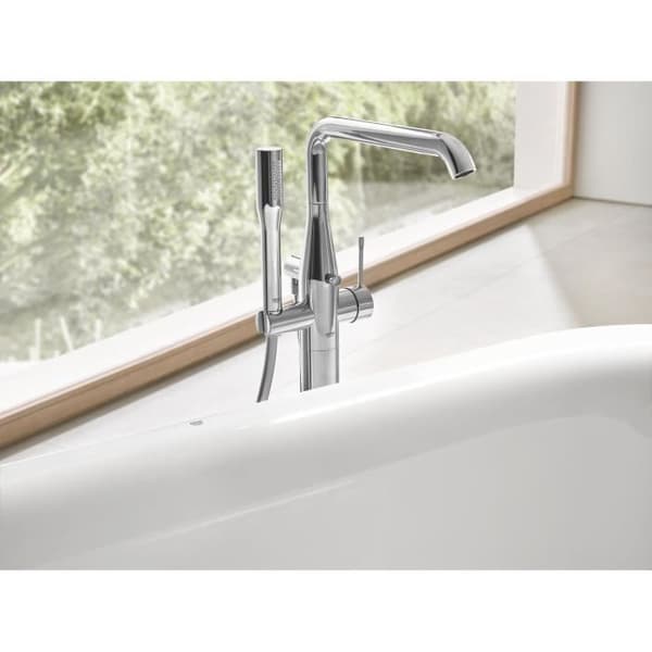 GROHE Essence bad-/duschblandare - 360° vridbar pip - Golvmontering - Temperaturbegränsare - Krom