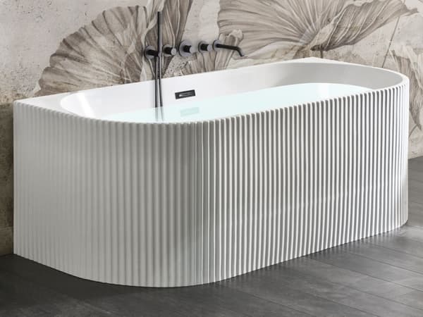 Ovalt bakveggsbadekar Matt hvit akryl 171 x 90 cm Riflet utførelse Moderne stil Baderom