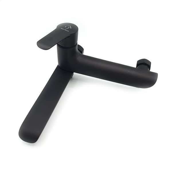 Sort badekarsbrusearmatur med foldbar, bevægelig tud YO