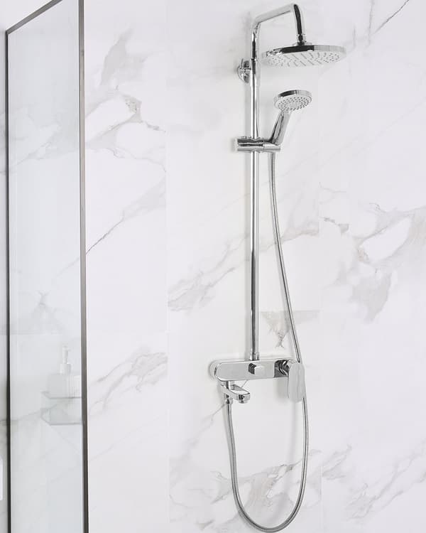 Mixer Brusesæt Sølv Messing med Regn Funktion Glans Finish Glamour Moderne Stil
