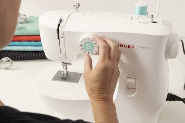 Singer M1505 - Symaskin - Vit