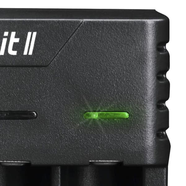Energy Usb Battery Charger (8 Units) Aa And Aaa