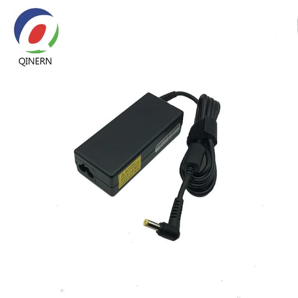 19V Laptop Adapter Oplader, 90W Strømudgang, 4.74A Strøm,en adapter