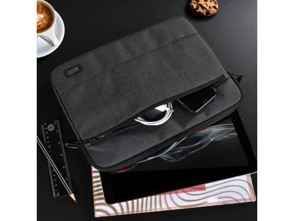 Datorfodral KOZO Charcoal återvunnen RPET upp till 15,6"
