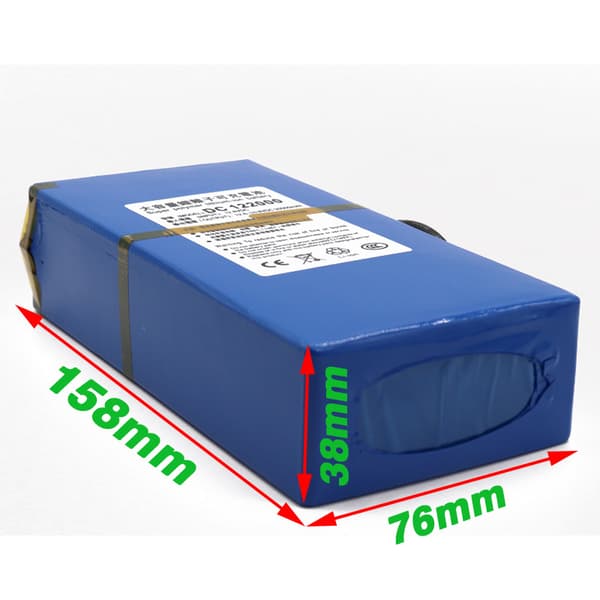 12V Litiumakku, 20000mAh kapasiteetti, ladattava laturilla,Akku laturilla