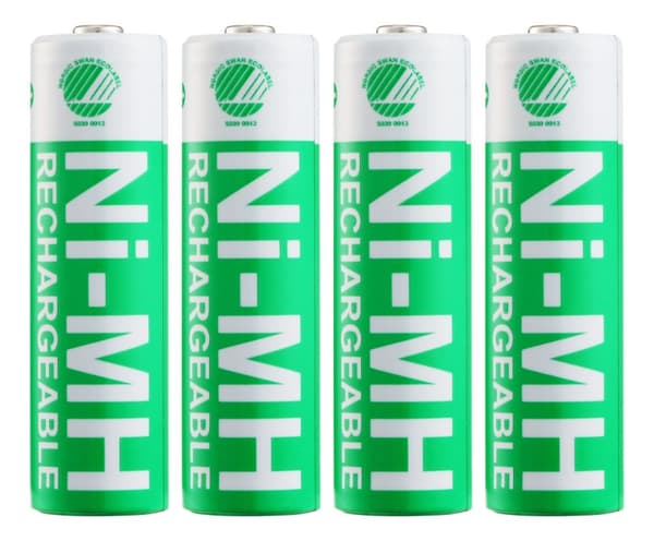 DELTACO Ultimate Ni-Mh USB laddare med 4 x AA batterier