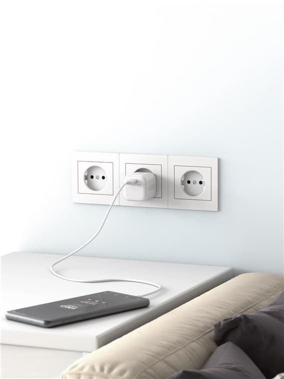 USB-C™ PD GaN -pikalaturi Nano (45 W) valkoinen