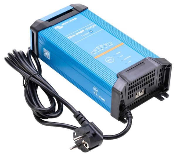Victron Energy Blue Smart IP22 12V/20A battery charger