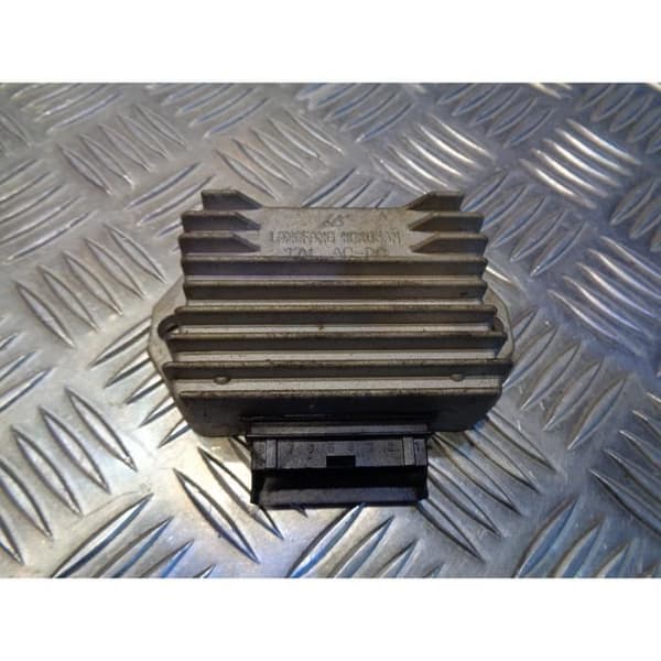 sparkcykel batteriladdningsregulator piaggio 50 zip 2 2009 - 15 lbmc25e 2 takt- USED