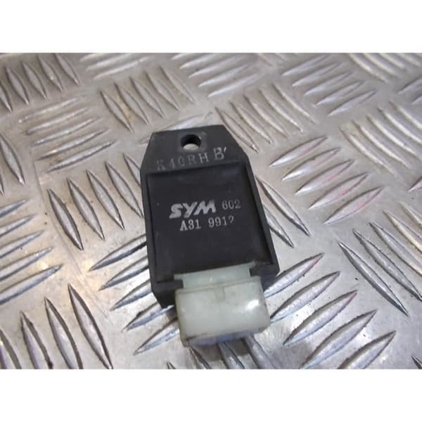scooter batteriladdningsregulator sym 125 attila ...- USED