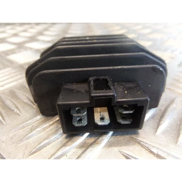 sparkcykel batteriladdningsregulator piaggio 125 x8- USED