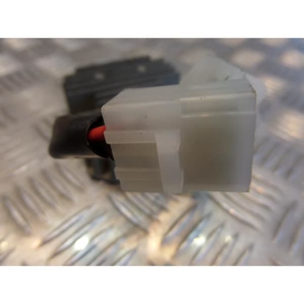 scooter batteriladdningsregulator sym 125 joyride- USED