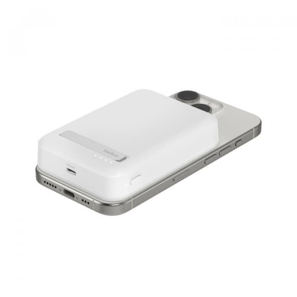 Belkin BoostCharge Pro Qi2 -varavirtalähde magneetilla, 10 000 mAh, valkoinen