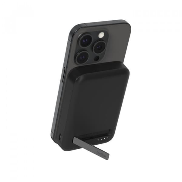 Belkin BoostCharge Pro Qi2 -batteripack med magnet, 8000 mAh, svart Svart