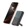 Miniatyrbillede 5 af 5: 10000mAh powerbank med 22,5W hurtigopladning, Qi2 trådløs opladning og indbygget stander