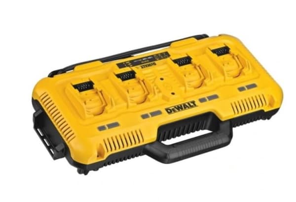 DEWALT DCB104 4-PORTTINEN XR 8A LATURI