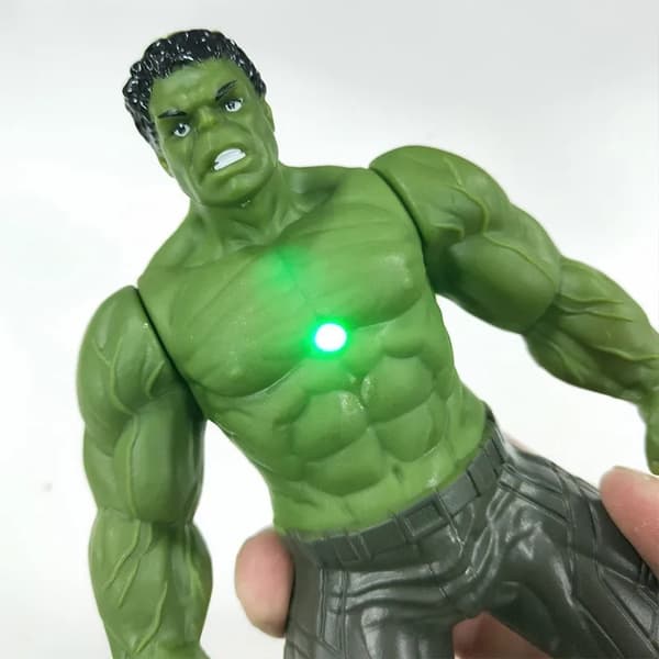 17 cm Marvel Spiderman malli Anime Toimintahahmot Spider-man Captainironman Valoisat lasten lelut Koristenuket Lahjat