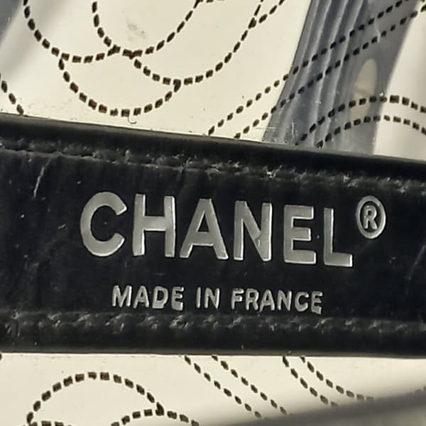 Pre-owned Chanel Crumpled Calfskin PVC Camellia Bucket Black