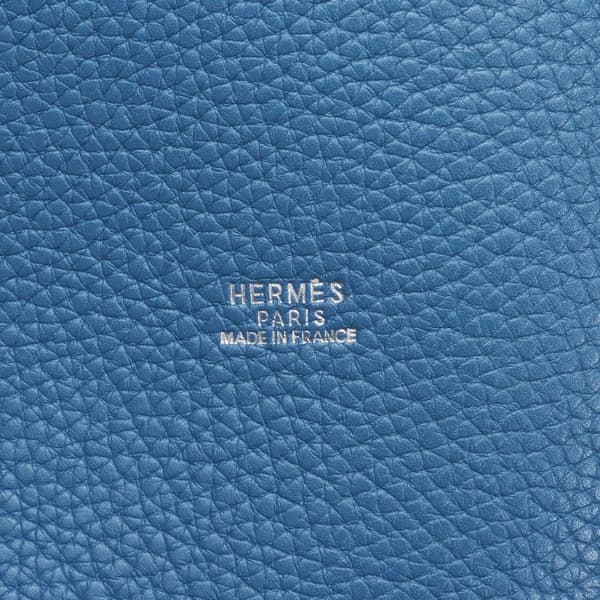 Pre-owned Hermès Clemence Mangeoire Bucket PM Blue