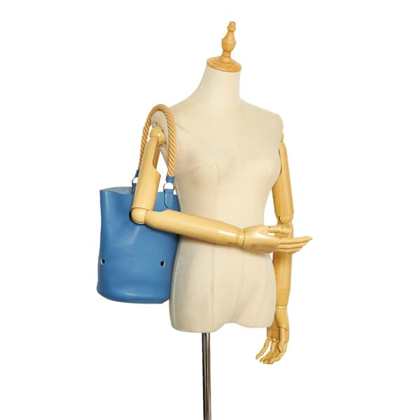 Pre-owned Hermès Clemence Mangeoire Bucket PM Blue