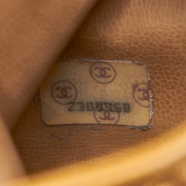 Pre-owned Chanel Brocade Bucket Bag Gold