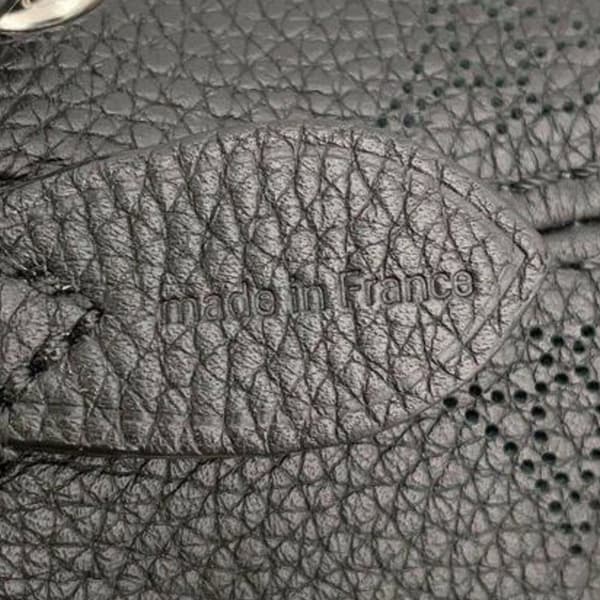 Pre-owned Louis Vuitton Monogram Mahina Bella Black