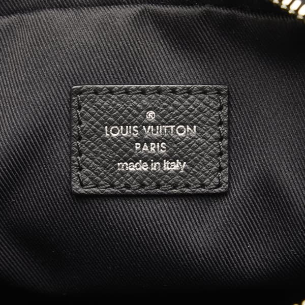 Pre-owned Louis Vuitton Taiga Outdoor Bumbag  Black