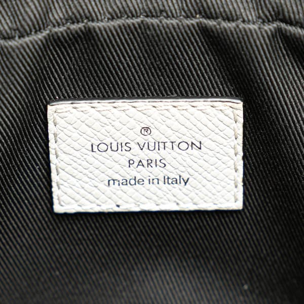 Pre-owned Louis Vuitton Monogram Taigarama Outdoor Bumbag White