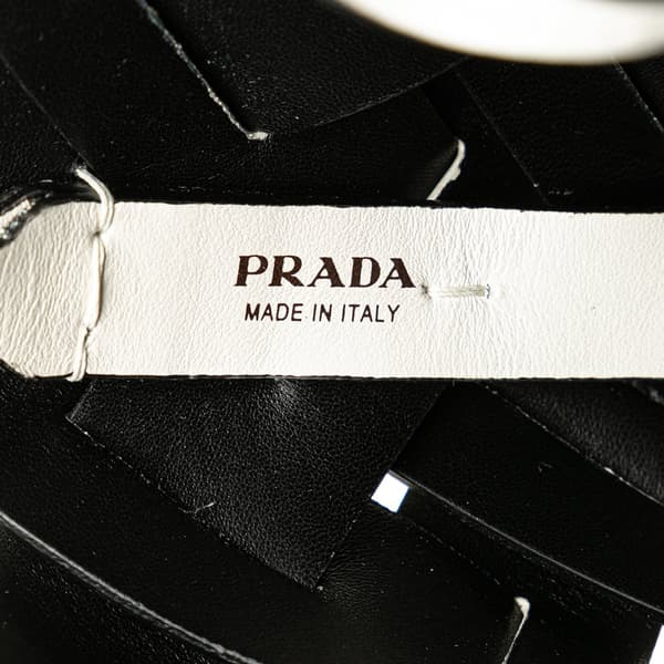 Pre-owned Prada Vitello Intreccio Tress Bucket Bag White