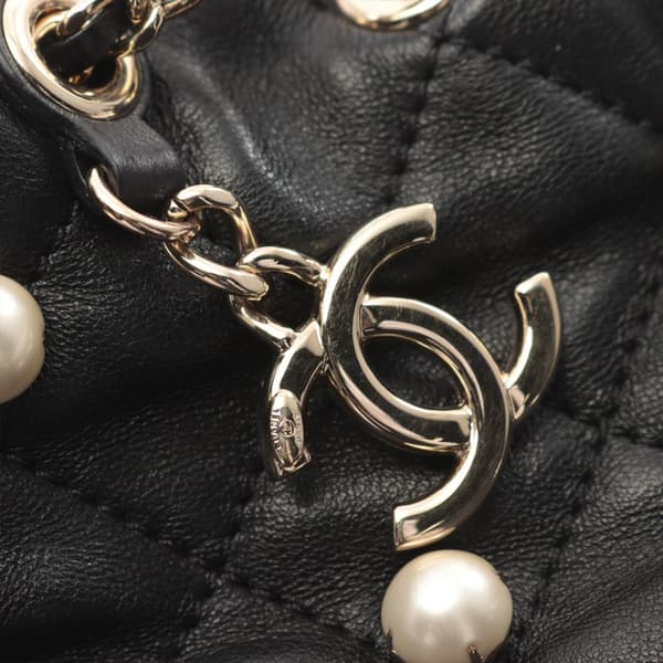 Pre-owned Chanel Mini Quilted Lambskin About Pearls Drawstring Bucket Bag Black