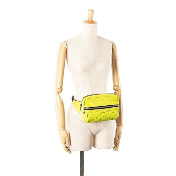 Pre-owned Louis Vuitton Monogram Taiga Outdoor Bumbag Yellow