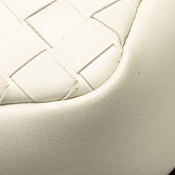 Pre-owned Bottega Veneta Leather Intrecciato Belt Bag White