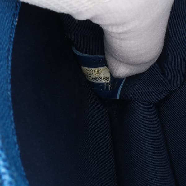 Pre-owned Chanel Quilted Caviar Sunset On The Sea Flap Belt Bag Blue
