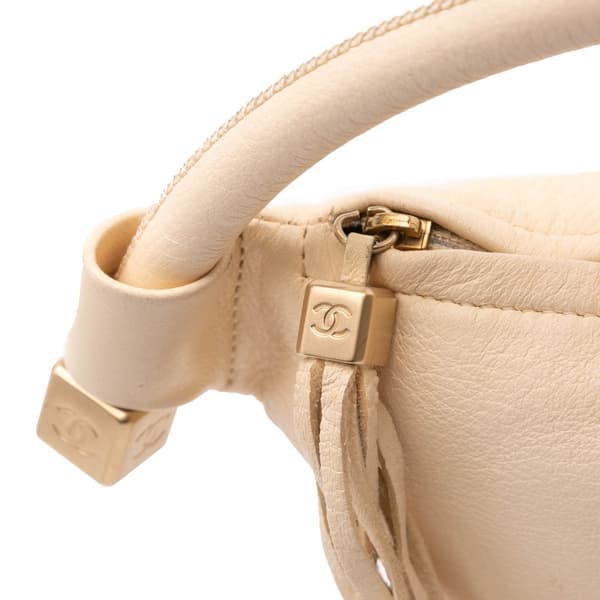 Pre-owned Chanel CC Calfskin Tassel Hobo Brown