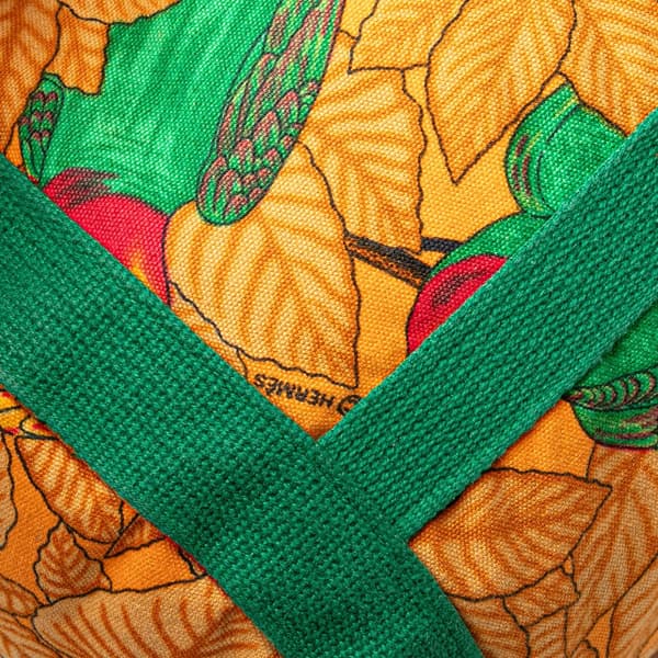 Pre-owned Hermès Toile Les Perroquets Bucket Bag Orange