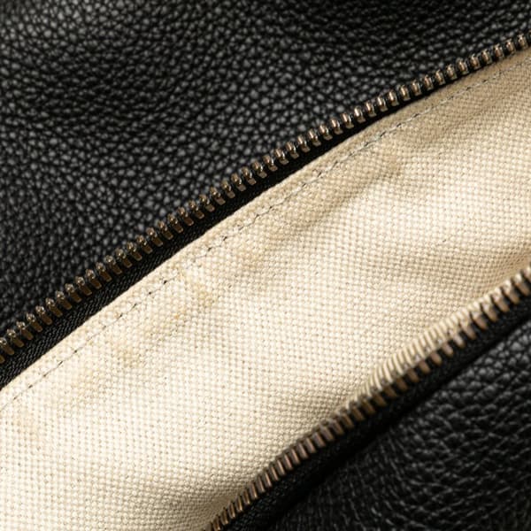 Pre-owned Gucci Grained Calfskin Logo Belt Bag Black