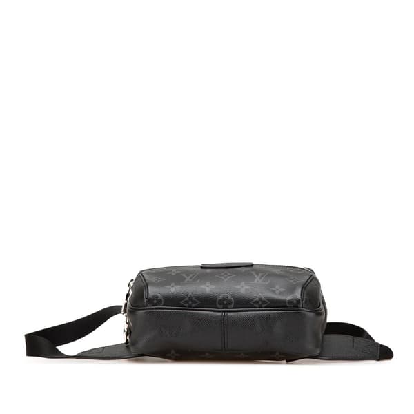 Pre-owned Louis Vuitton Monogram Taigarama Outdoor Bumbag Black