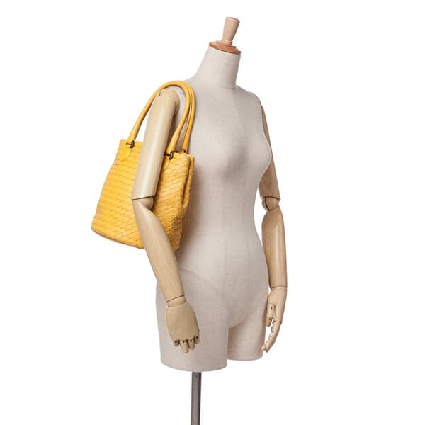 Pre-owned Bottega Veneta Nappa Intrecciato Bucket Bag Yellow
