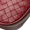 Miniatyrbild 9 av 10: Pre-owned Bottega Veneta Nappa Intrecciato Belt Bag Red
