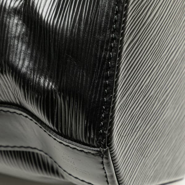 Pre-owned Louis Vuitton Epi Sac D Epaule PM Black