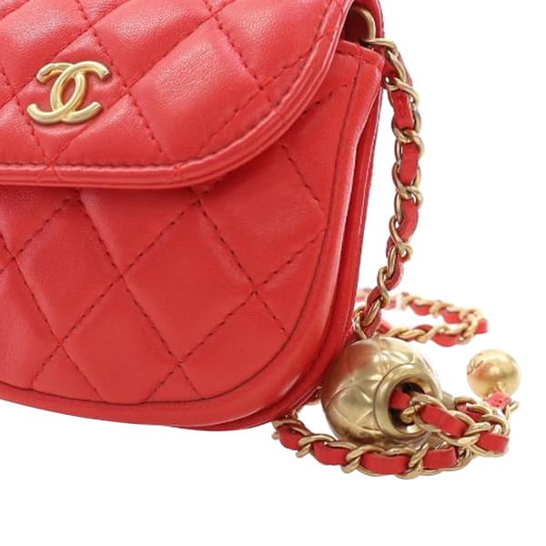 Pre-owned Chanel Quilted Lambskin Pearl Crush Waist Bag Red