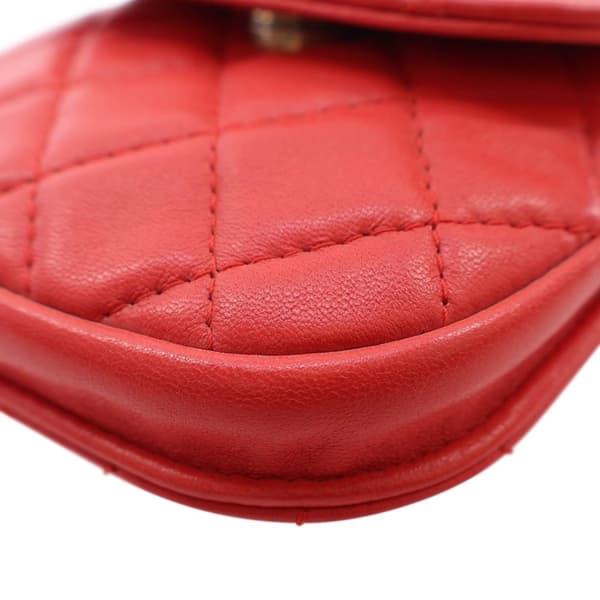 Pre-owned Chanel Quilted Lambskin Pearl Crush Waist Bag Red