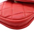 Miniatyrbild 7 av 10: Pre-owned Chanel Quilted Lambskin Pearl Crush Waist Bag Red