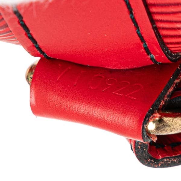 Pre-owned Louis Vuitton Epi Noe GM Red