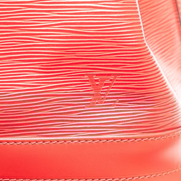Pre-owned Louis Vuitton Epi Noe GM Red